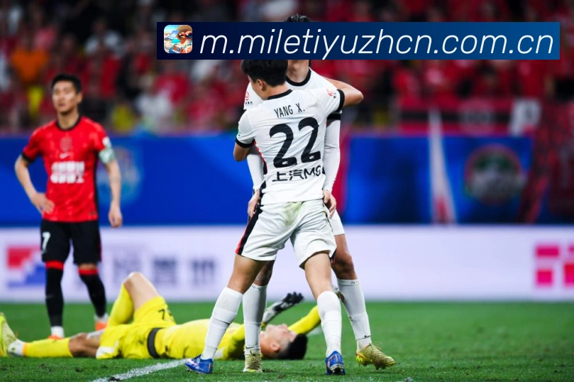 东契奇盼联盟撤销第十六次技术犯规湖人拟上诉比塔泽回应骂人风波赛场复盘:最新赛事动态与深度分析 东契奇盼联盟撤销第十六次技术犯规湖人拟上诉比塔泽回应骂人风波赛场复盘:最新赛事动态与深度分析